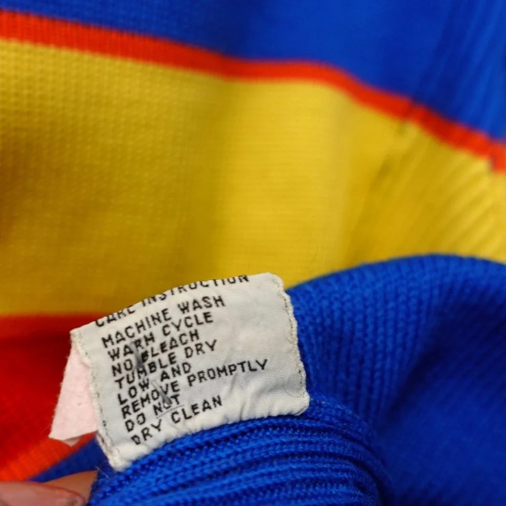 Vintage Ski Sweater Womens L Blue Yellow Red Colorblock Stripe 70s OSSI Slim Fit